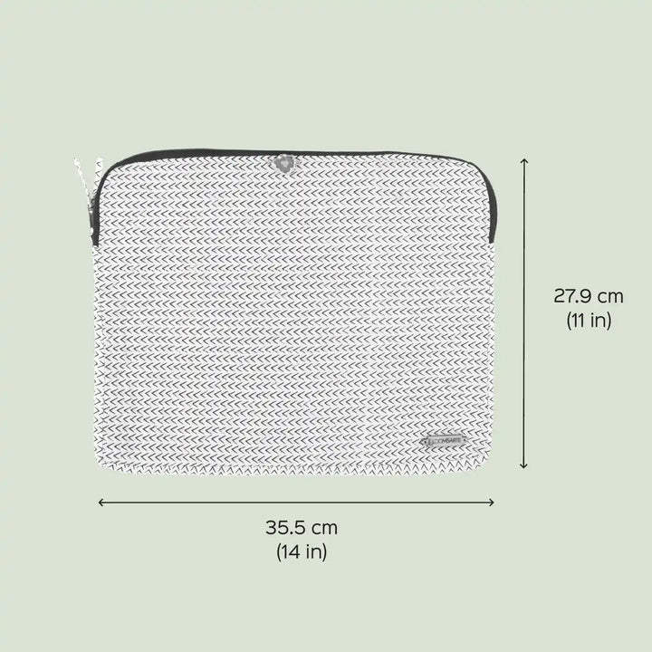Black And White Ecofriendly Cotton Durable & Stylish Laptop Sleeve With Agate Accent | 14 x 11 inch