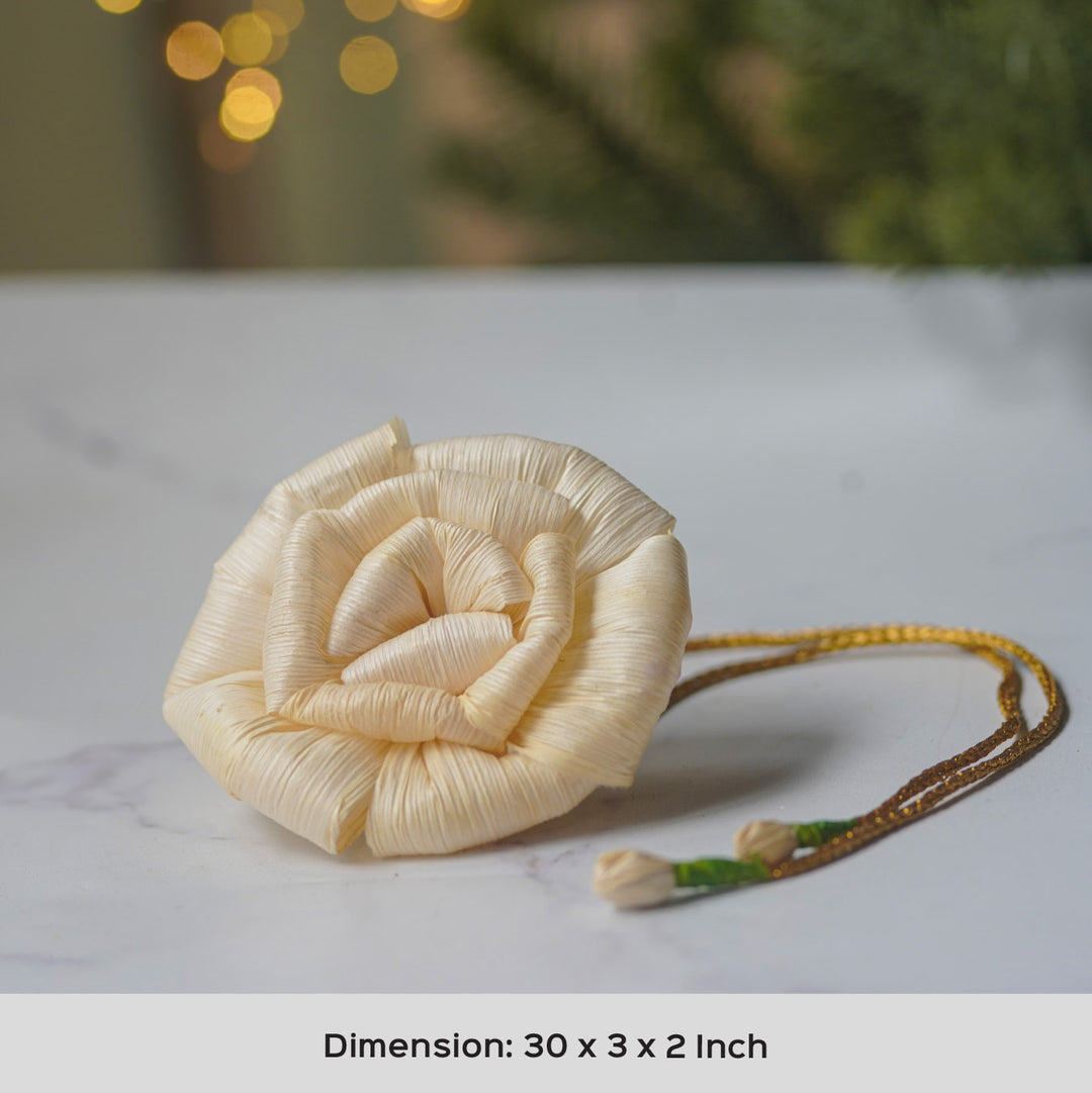 Handmade Ecofriendly Corn Husk White Flower Curtain Tie