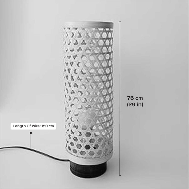 Handmade Bamboo Weaving Sleek Star Table Lamp