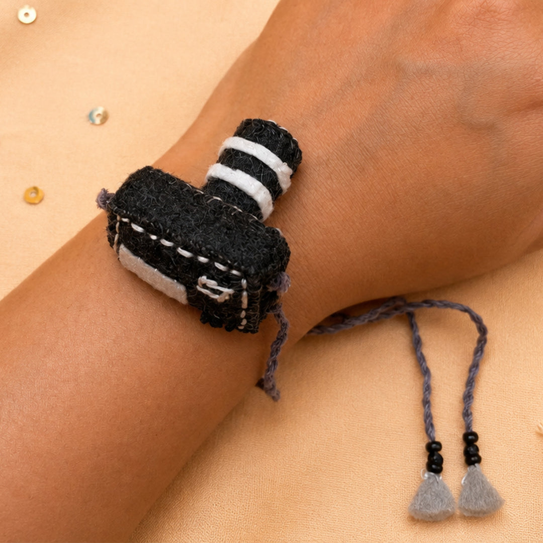 Hand Embroidered Camera Rakhi With Magnet For Brother