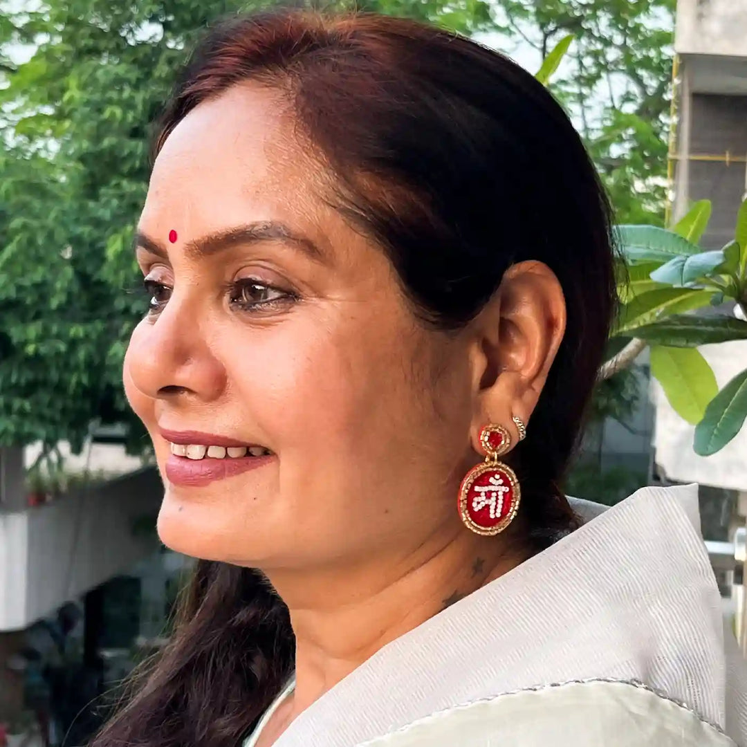 Handmade Beaded Maa Theme Earrings For Mothers