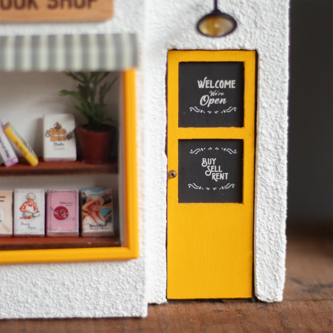 Handmade Personalized Book Shop Themed White & Yellow Concrete Planter With Drainage Hole For Home Decor