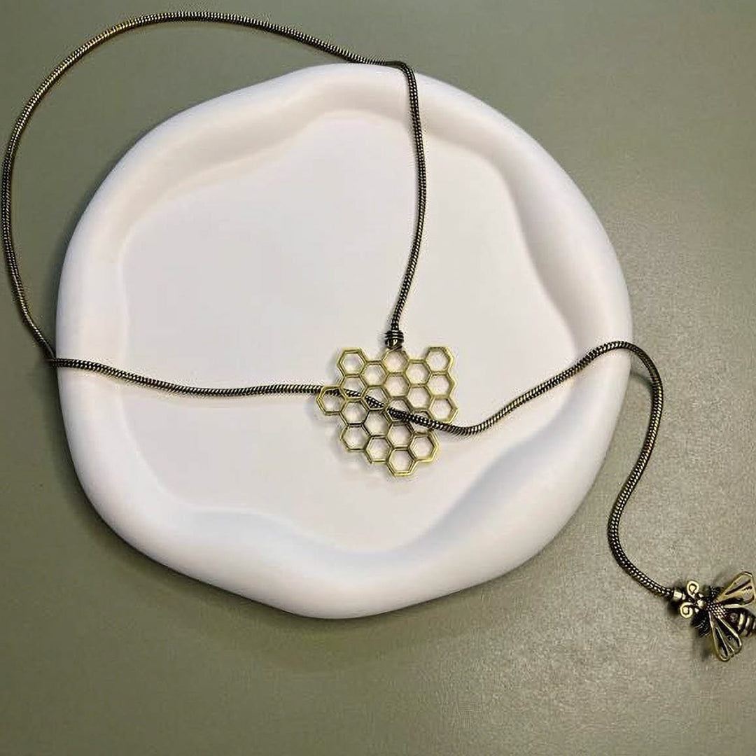 Handmade Bee Harmony Lariat Brass Necklace