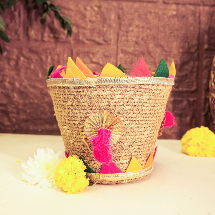 Fragrant Threads Mini Diwali Gift Hamper | Includes 1 Diffuser, 2 Hangings, 1 Diwali Card, 1 Jute Basket