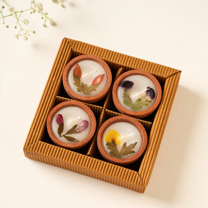Set Of 4 | Handmade Dried Flower Scented Terracotta Candle For Festive Home Decor