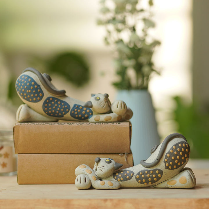 Handmade Nerikomi Ceramic Spotted Cat Figurine