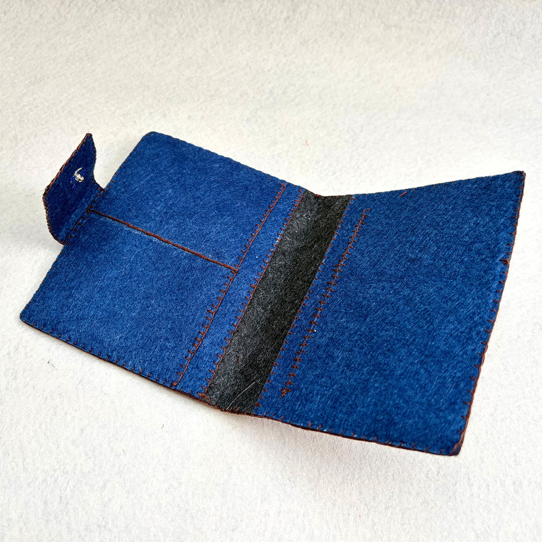 Handmade Chalo Chale Passport Holder | Brown