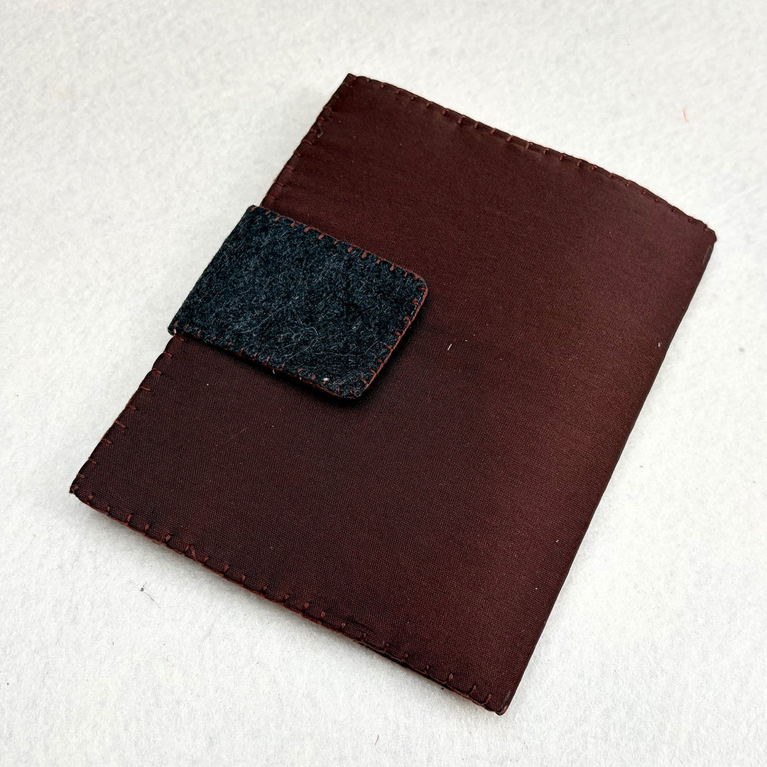 Handmade Chalo Chale Passport Holder | Brown