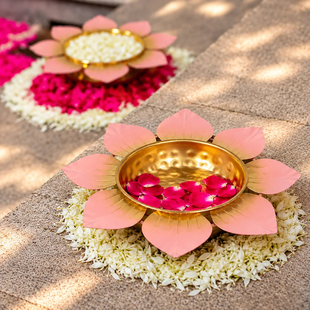 Handmade Baby Pink & Gold Flower Urli