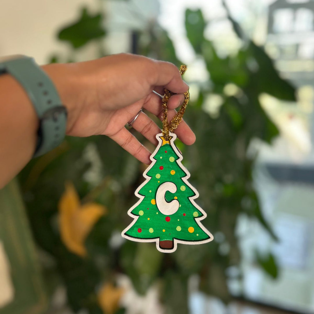 Personalized Hand-Painted Xmas Tree Wooden Ornament For Tree Decoration