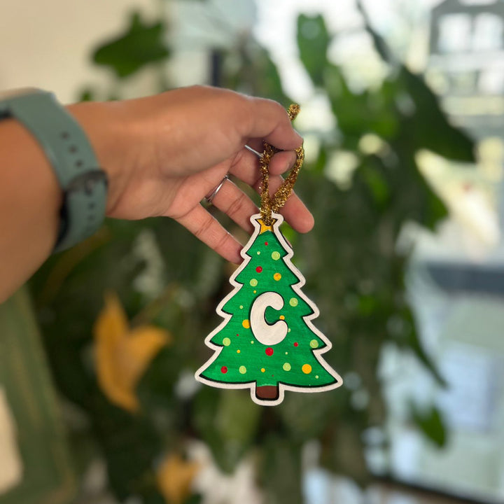 Personalized Hand-Painted Xmas Tree Wooden Ornament For Tree Decoration