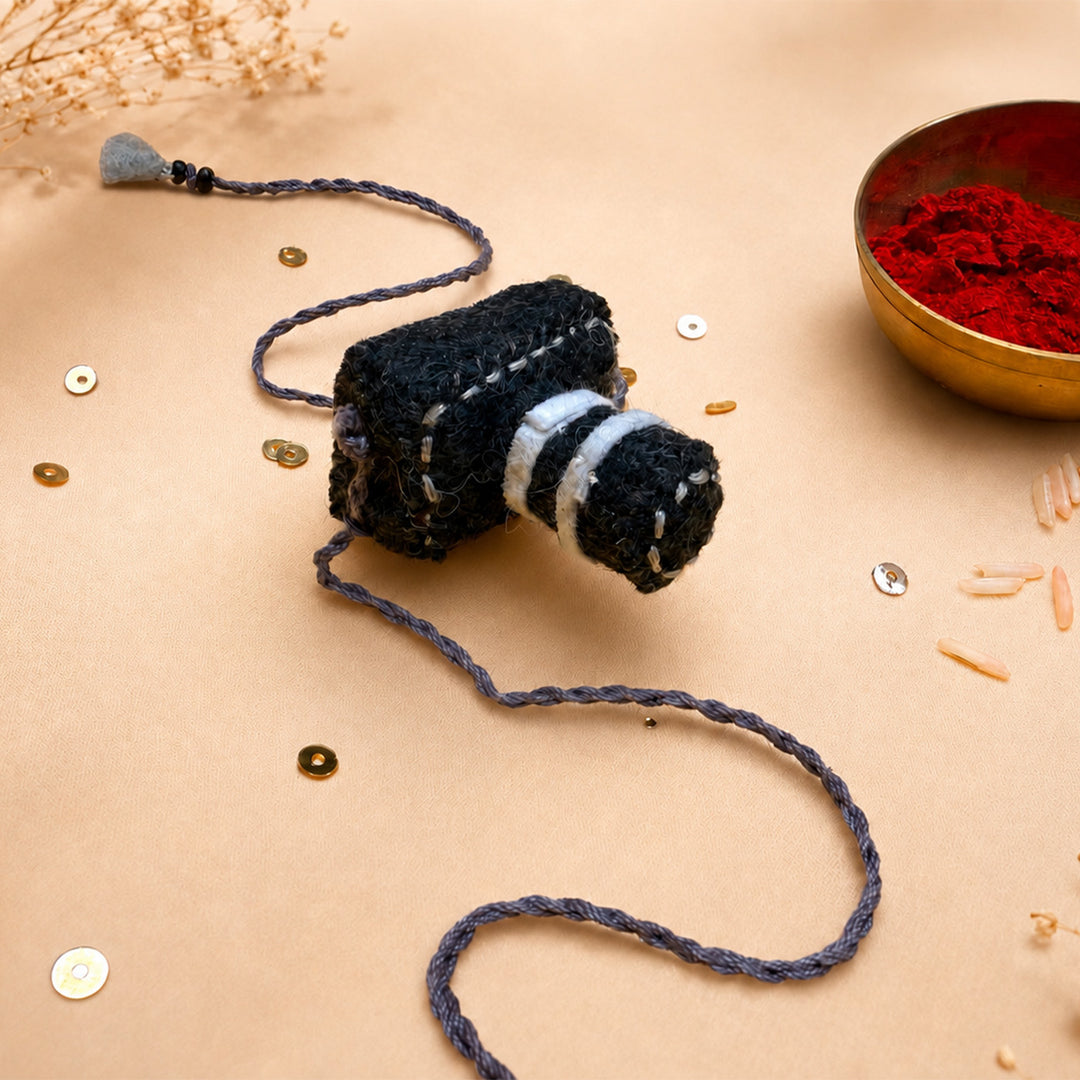 Hand Embroidered Camera Rakhi With Magnet For Brother