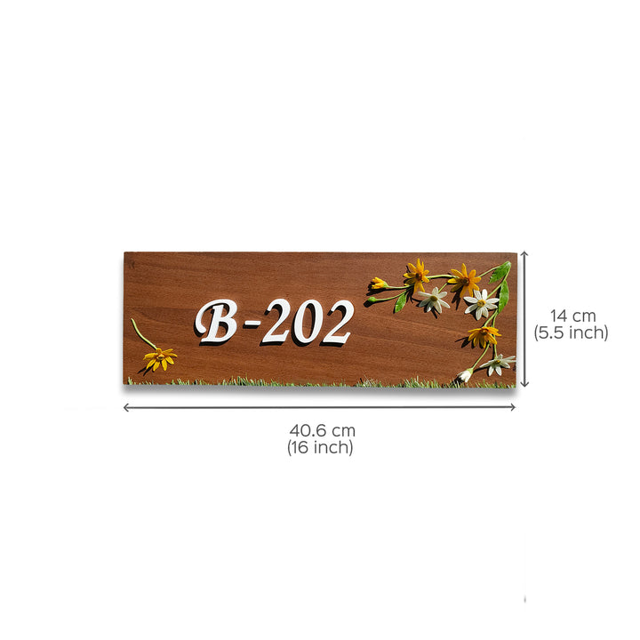 Handcrafted Personalized Daisy Wooden Rectangle Nameplate - Zwende
