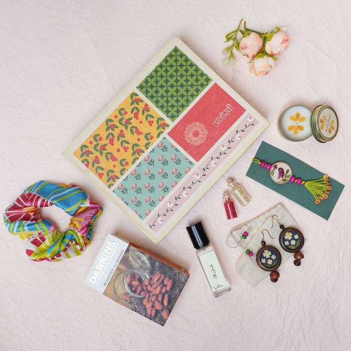 Handmade Eco-friendly Pressed Flower Rakhi Gift Hamper for Sisters I Set of 7