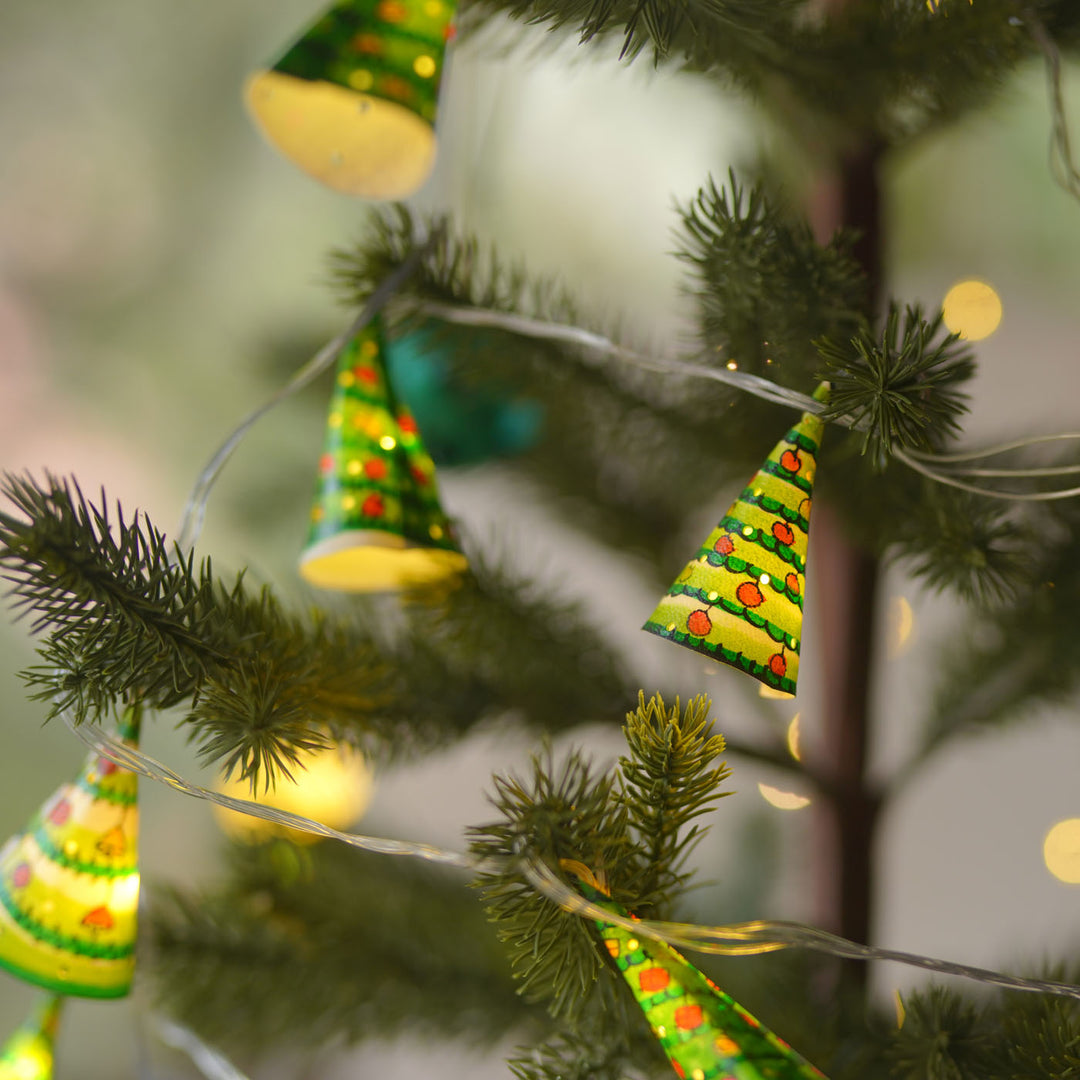 4m, 14 Bulbs | Hand Painted Christmas Tree Theme Tholu Bommalata LED Fairy Light