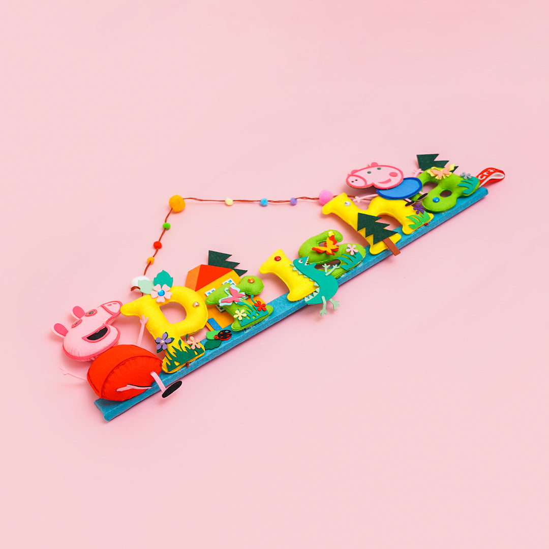 Handcrafted Personalized Peppa Pig Felt Nameplate for Kids