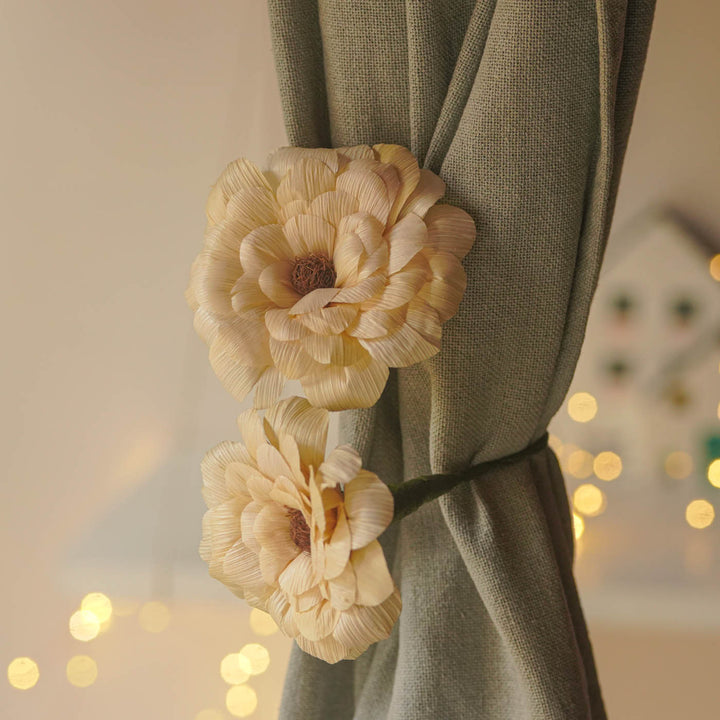 Handmade Ecofriendly Corn Husk White Rose Curtain Tie
