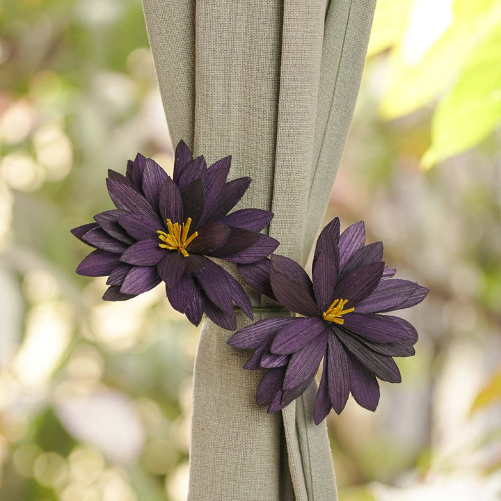 Handmade Water Lilly Design Areca Nut Curtain Tie-Back