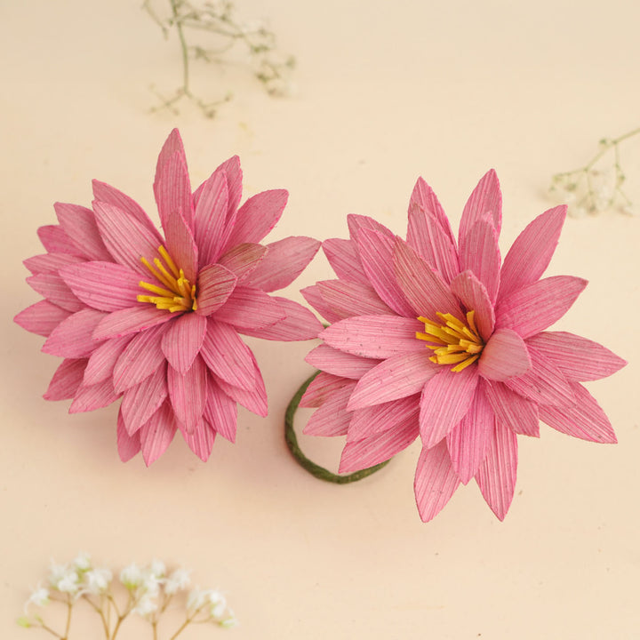 Handmade Water Lilly Design Areca Nut Curtain Tie-Back