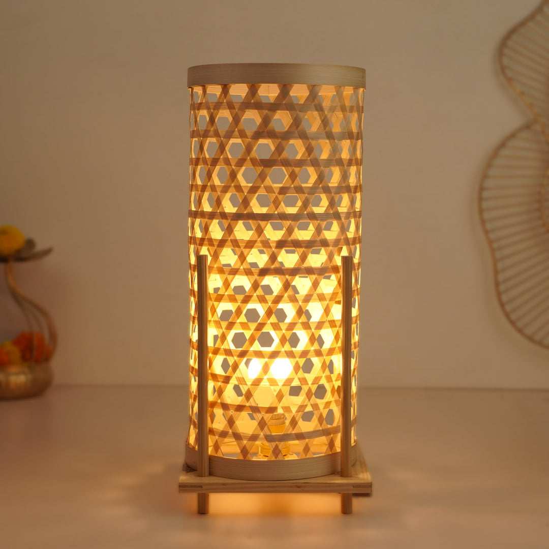 Handmade Bamboo Weaving Midnight Design Table Lamp
