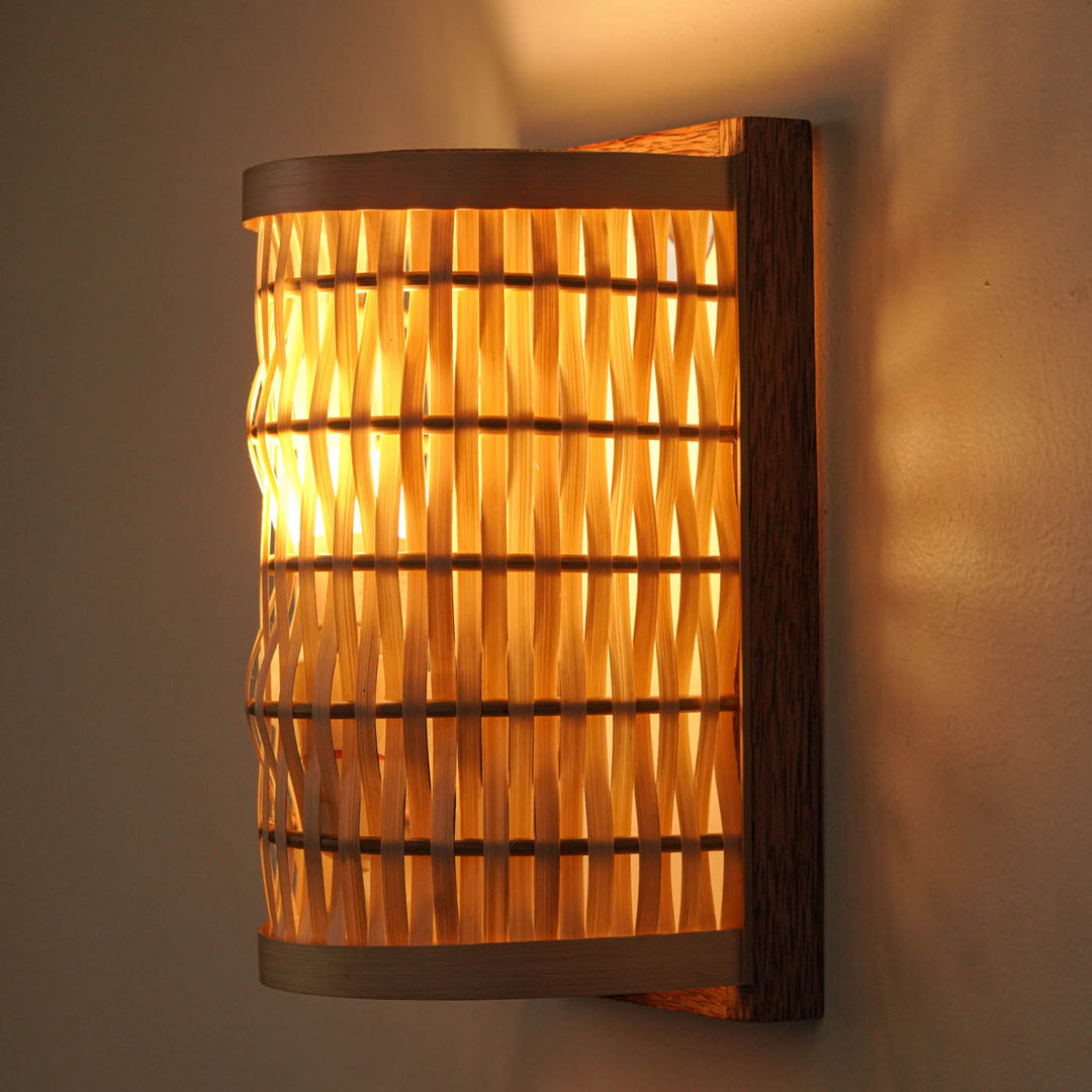 Handmade Bamboo Weaving Nested Design Wall Lamp