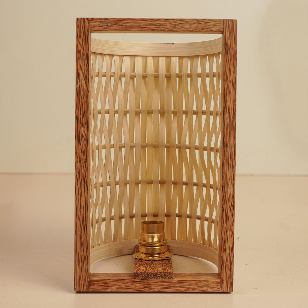 Handmade Bamboo Weaving Nested Design Wall Lamp