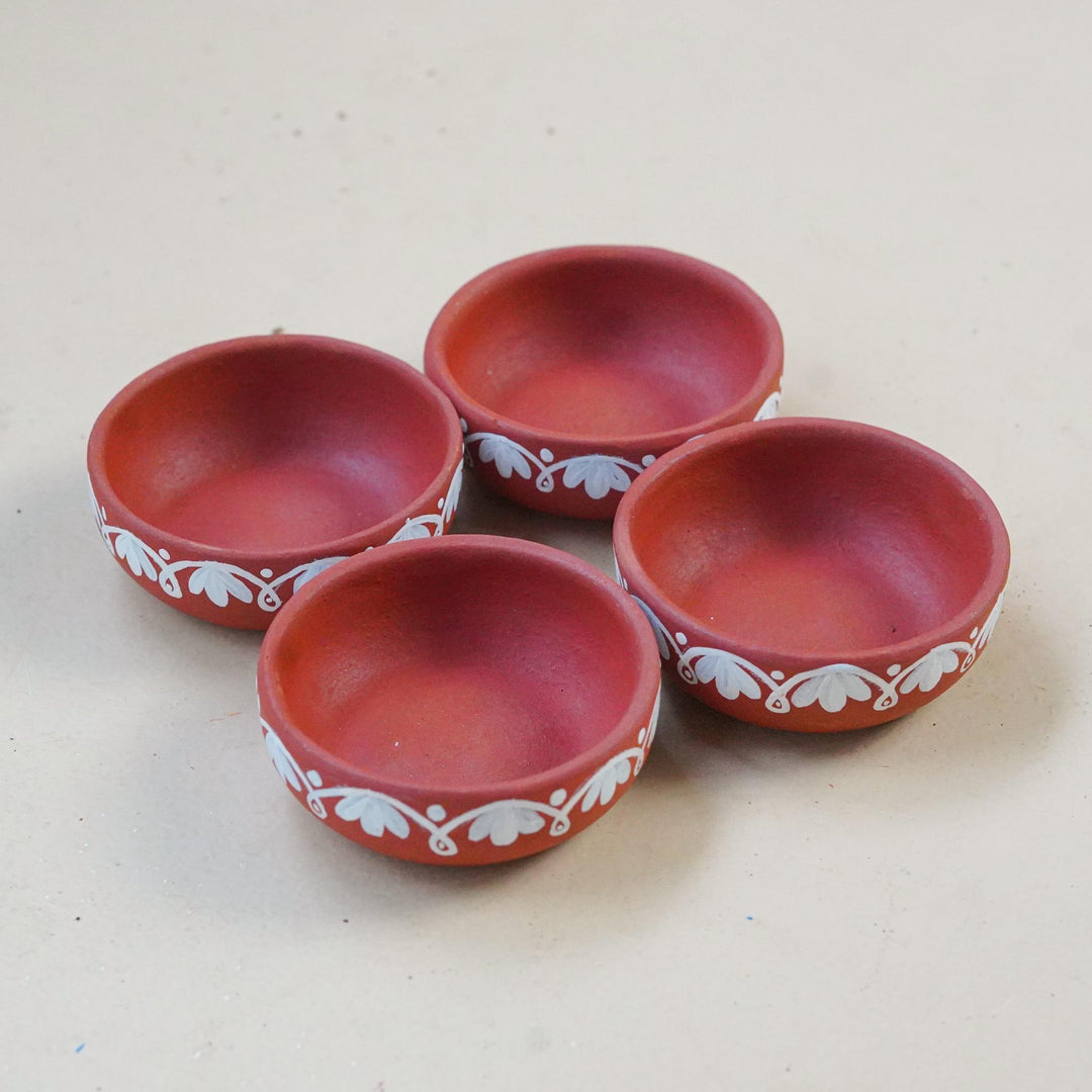 16 Pc | Hand-Painted Shwet Kala White Floral Border Terracotta Tealight Holders With Tealights For Festive Decor