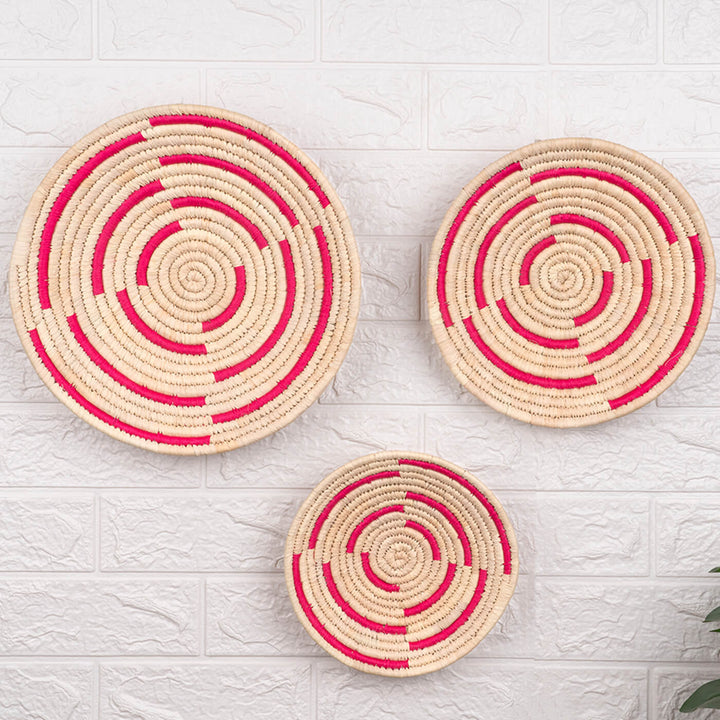 Handcrafted Sabai Grass Hot Pink Arched Lines Wall Plate