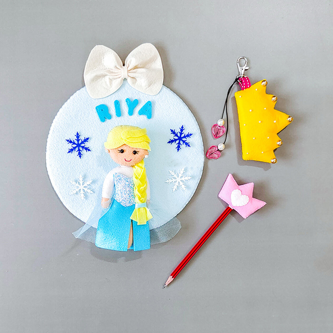 Buy Elsa Themed Gift Hamper For Girls Online On Zwende