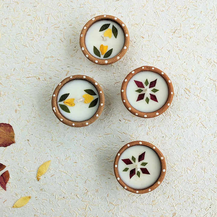 Set of 16 | Soy Wax & Dry Flower Terracota Festive Diyas