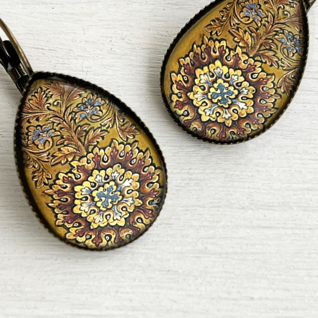 Tipu Sultan’s  Palace Ribbed Ceiling Detail Metal Earrings