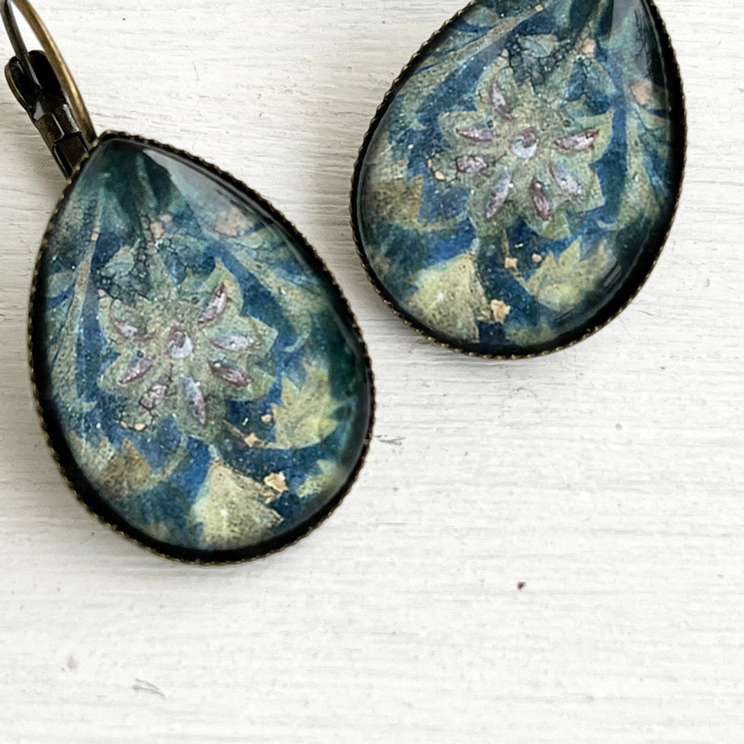 Tipu Sultan’s Palace Wall Floral Detail Metal Earrings