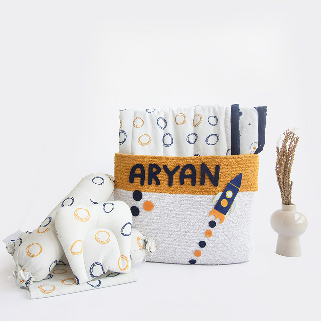 6 Pc | Personalized Doodle Circle Infant Bedding Gift Basket Set | 0-4 Years
