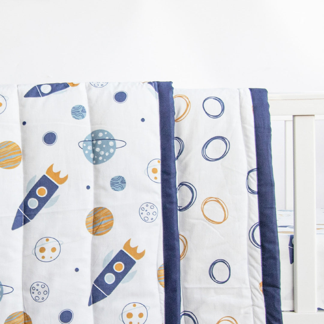 8 Pc | Personalized Doodle Circles Bedding Gift Basket | 0-4 Years