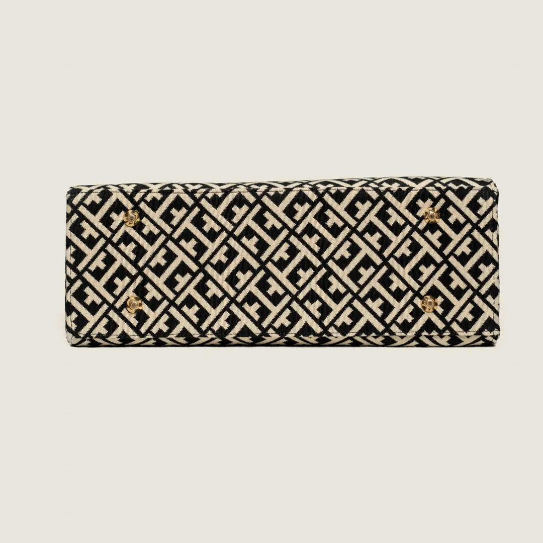 Gathjod Jacquard Structure Tote Bag