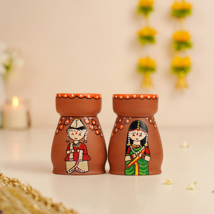 Maharastrian Couple Handpainted Terracotta Tealight Holder