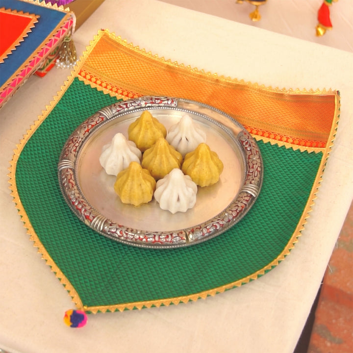Silk Satin Naivedya Paan With Border Detail | Festive Prasad/Tray Cover