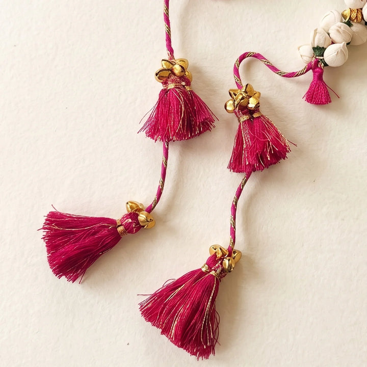 Handcrafted Shola Marigold & Jasmine Gajra With Tassel & Ghunghroo