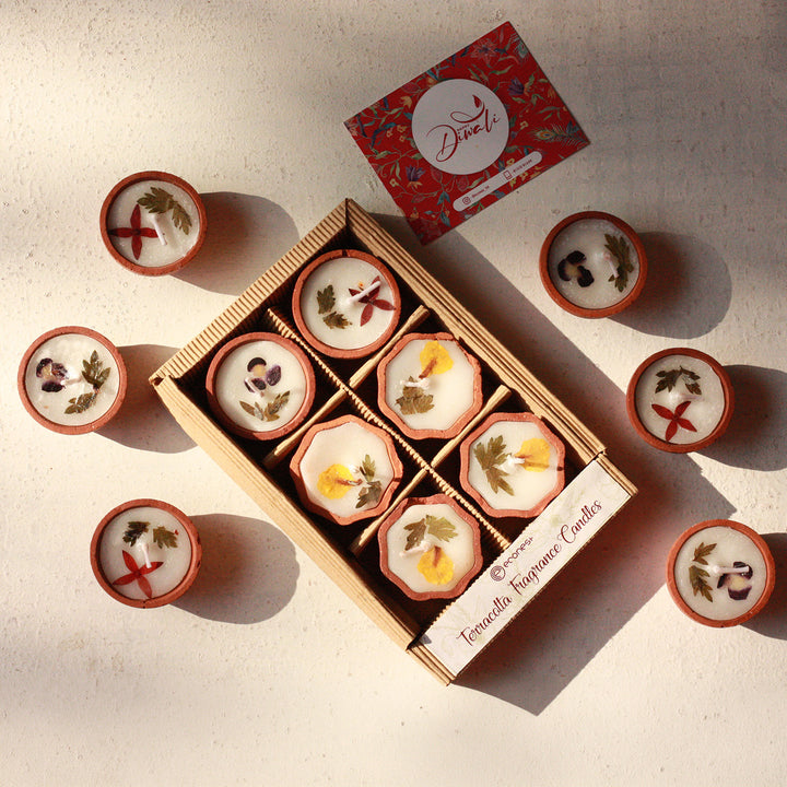 Handmade Wax Aroma Scented Soy Wax Terracotta Diya Candle With Flower Petals