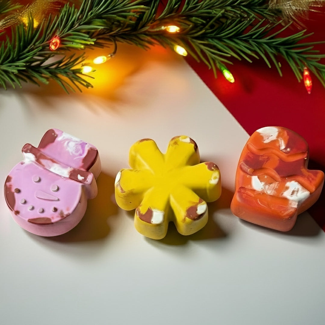 Assorted Christmas Theme Wax Crayon Ornaments | Set Of 3