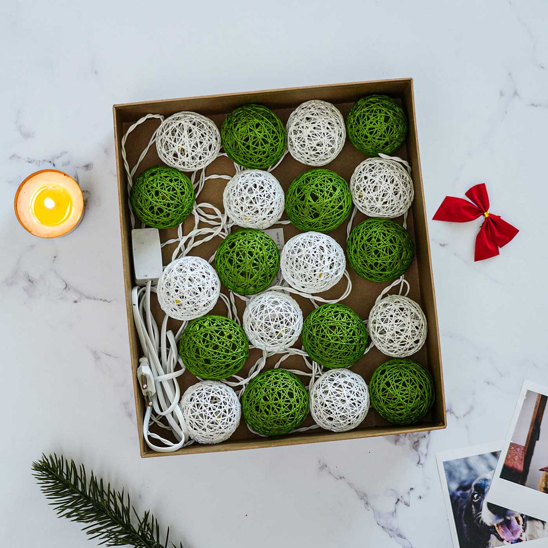 3m, 20 Bulbs | Handcrafted Yarn Spherical LED Fairy Lights - Green & White