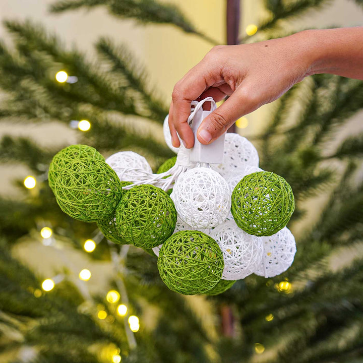 3m, 20 Bulbs | Handcrafted Yarn Spherical LED Fairy Lights - Green & White