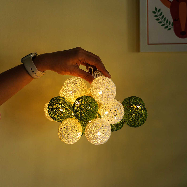 3m, 20 Bulbs | Handcrafted Yarn Spherical LED Fairy Lights - Green & White