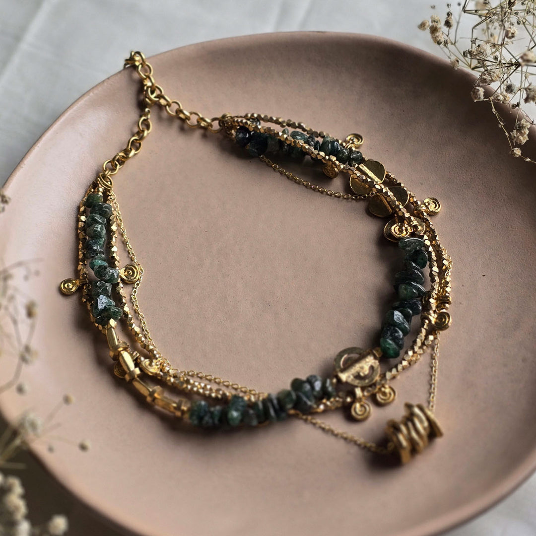 Handmade Green Maize Layered Brass Short Necklace