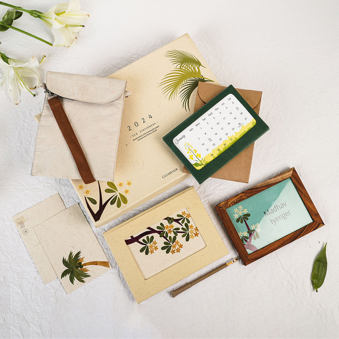Handmade 2024 Innovator Gift Hamper with Name Plate | Pack of 6