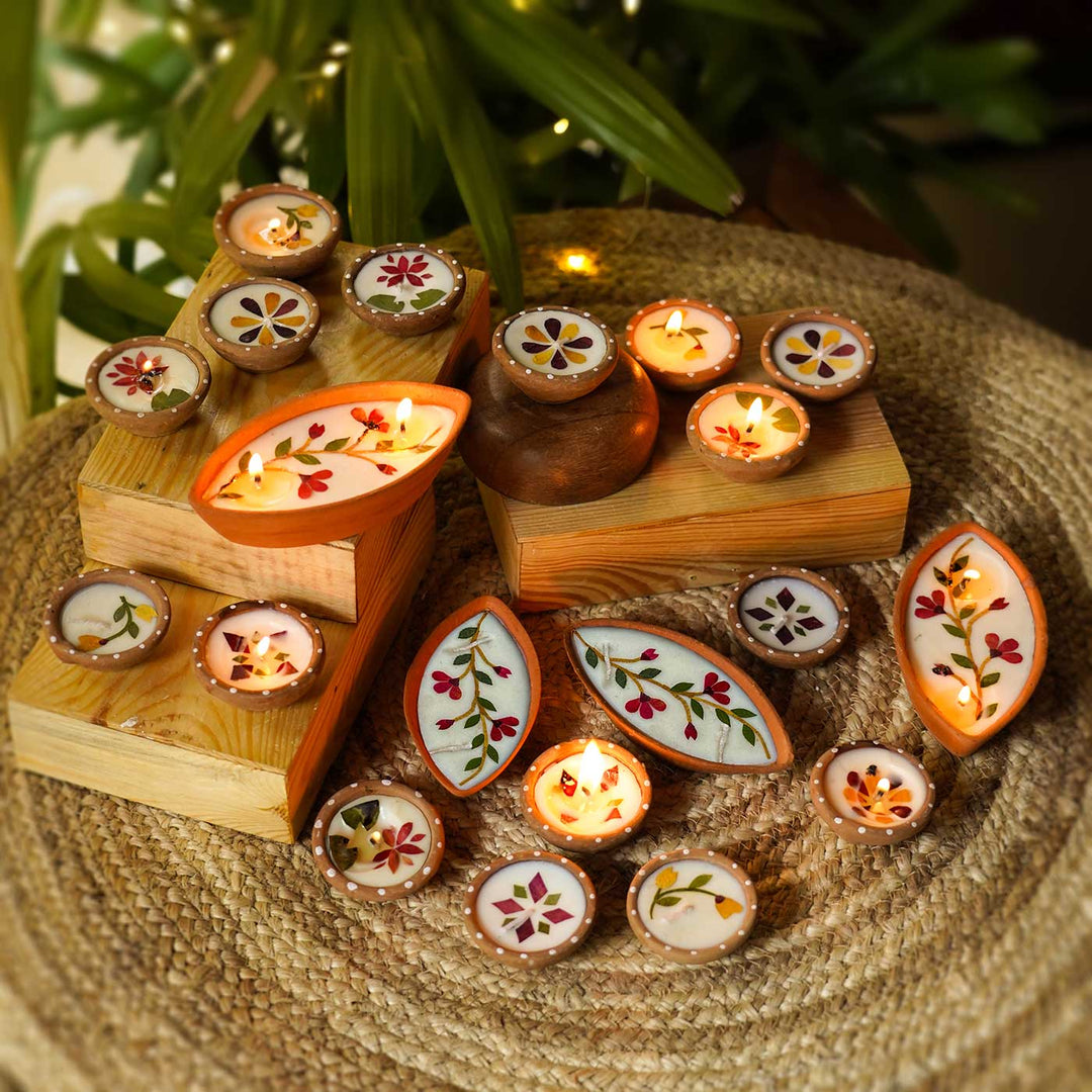 Set of 20 | Soy Wax & Dry Flower Terracota Festive Diyas