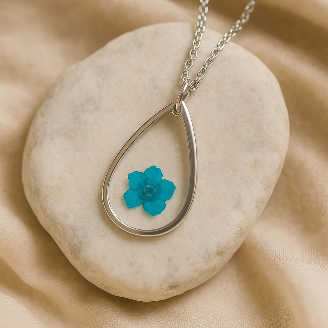 Handmade Pressed Flower Art Bluebell Resin Necklace