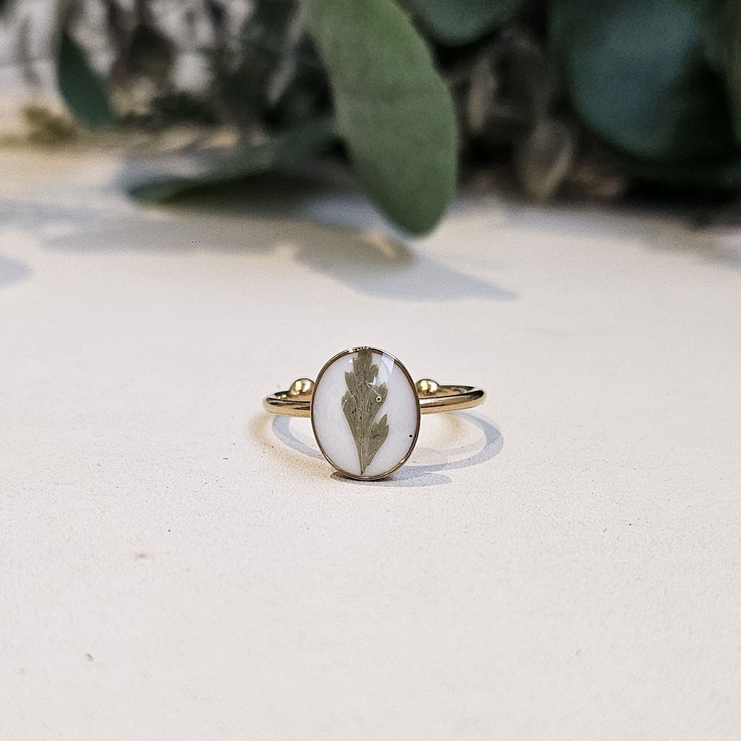 Handmade Pressed Flower Art Golden And White Resin Ring With Origami Ring Box