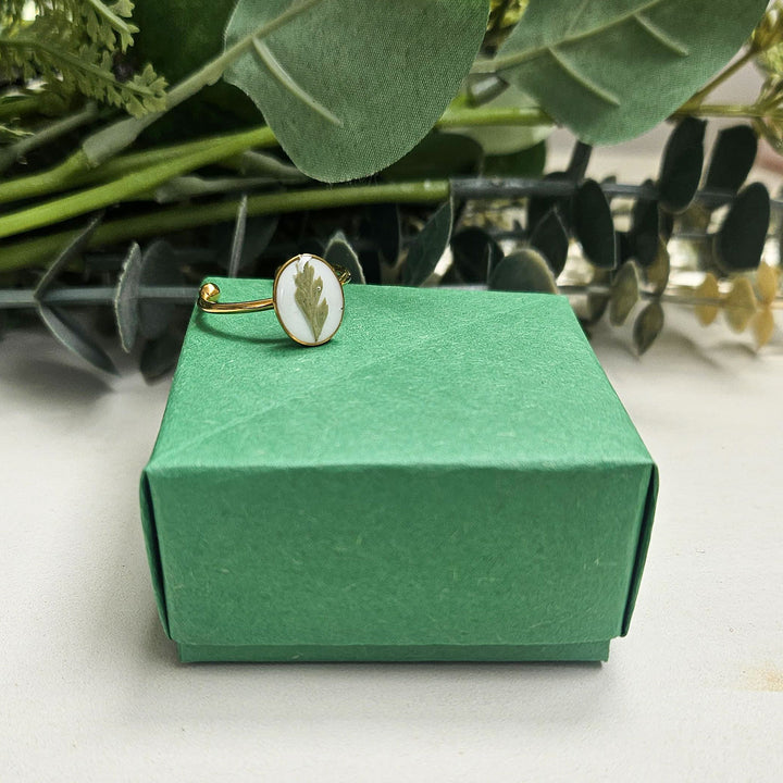 Handmade Pressed Flower Art Golden And White Resin Ring With Origami Ring Box