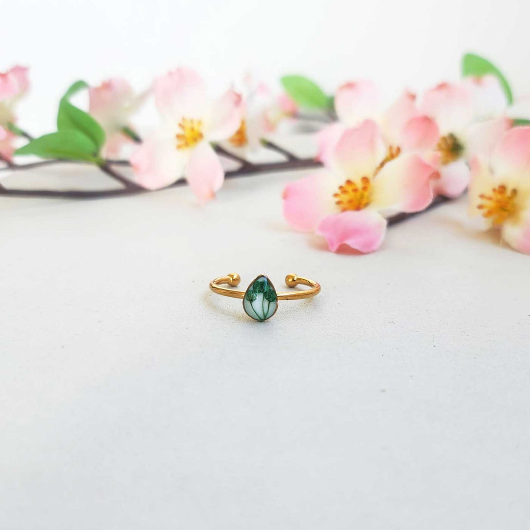 Handmade Pressed Flower Art Green Resin Ring With Origami Ring Box